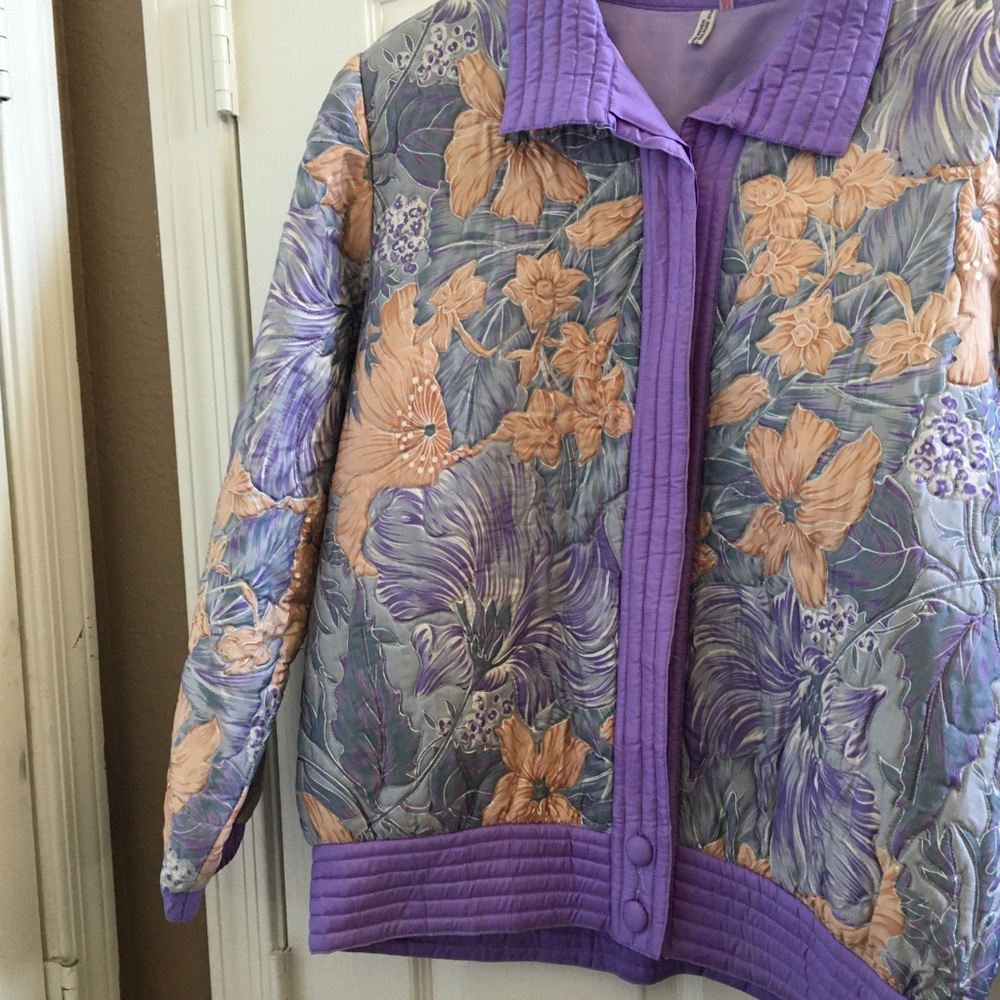 Ladies quilted silk jacket medium